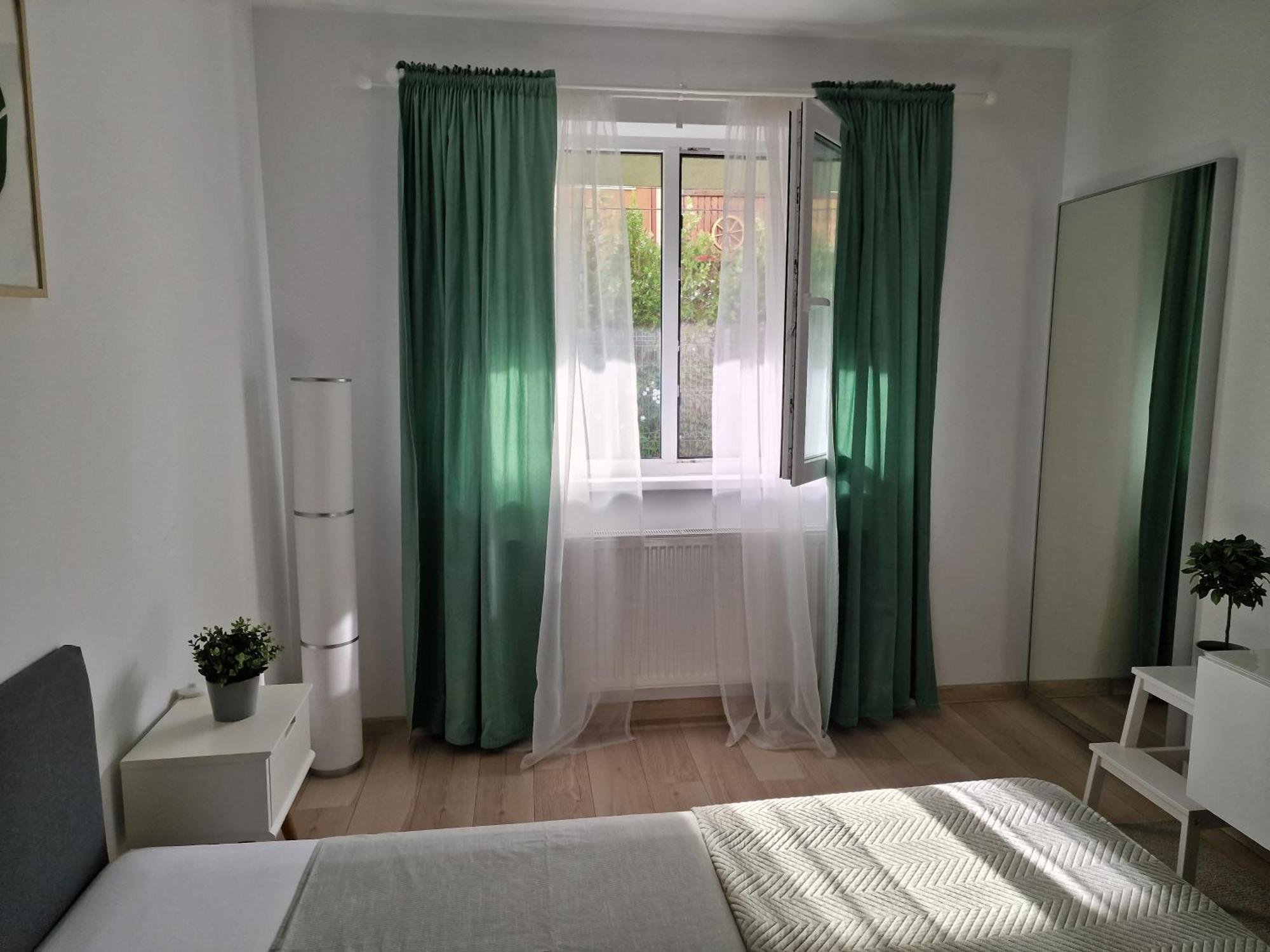 Amazing Apartament With Garden Bucharest Airport Self Check-In!! Otopeni Kültér fotó
