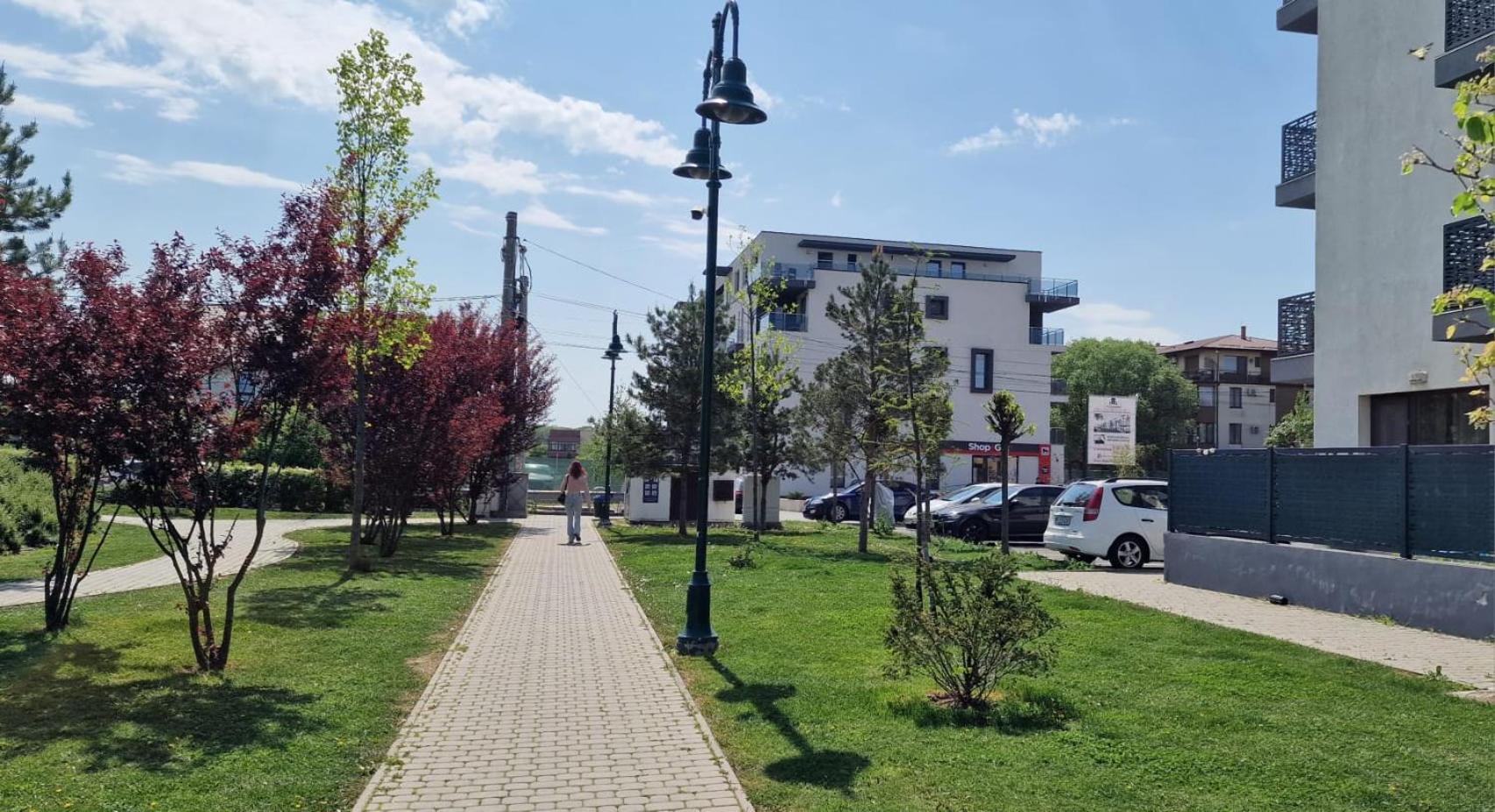 Amazing Apartament With Garden Bucharest Airport Self Check-In!! Otopeni Kültér fotó